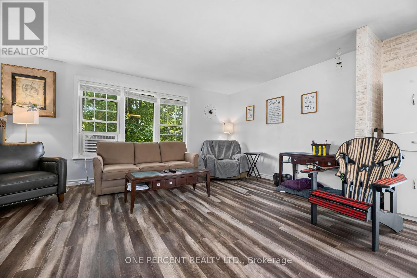 10 MAGNOLIA STREET - Image 9