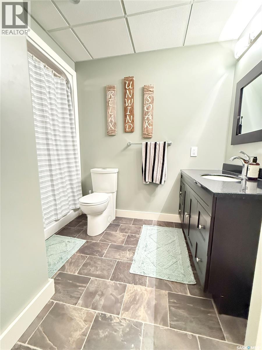 505 Brown CRESCENT - 38