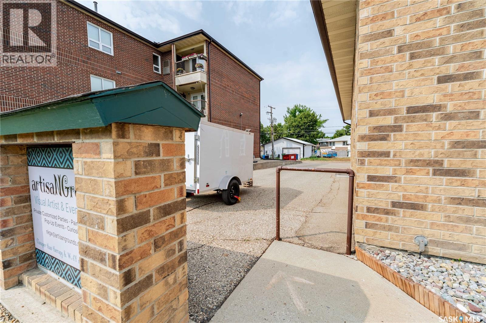 262 Athabasca STREET E, Moose Jaw, Saskatchewan, S6H0L5, Moose Jaw, Saskatchewan — photo 4 of 5