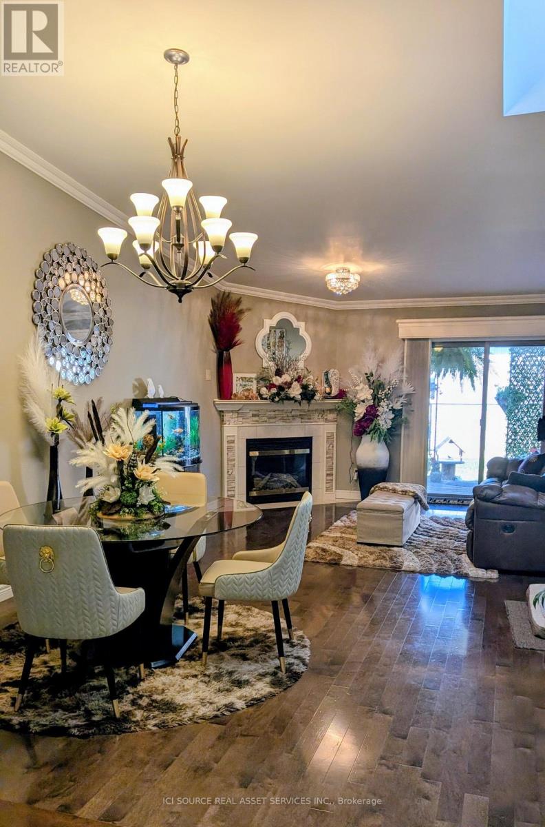 22 MCINTOSH AVENUE - 2