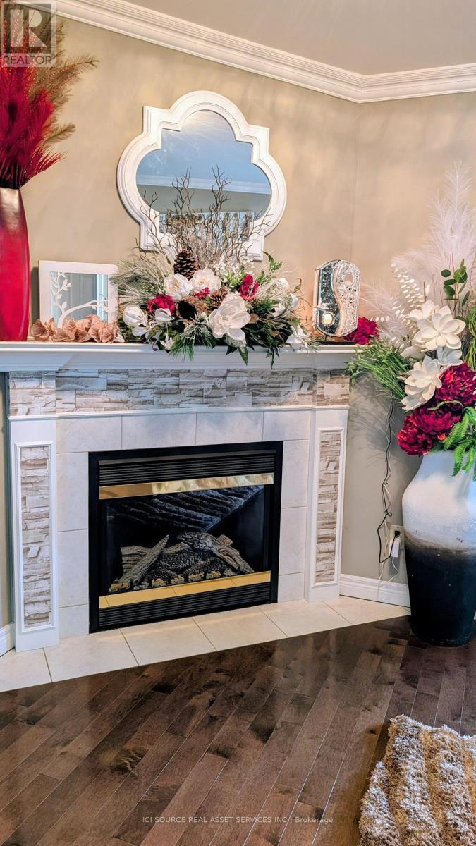 22 MCINTOSH AVENUE - 3