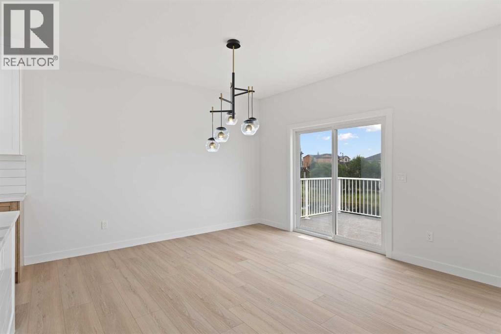 425 Montrose Green Southeast - Photo 7