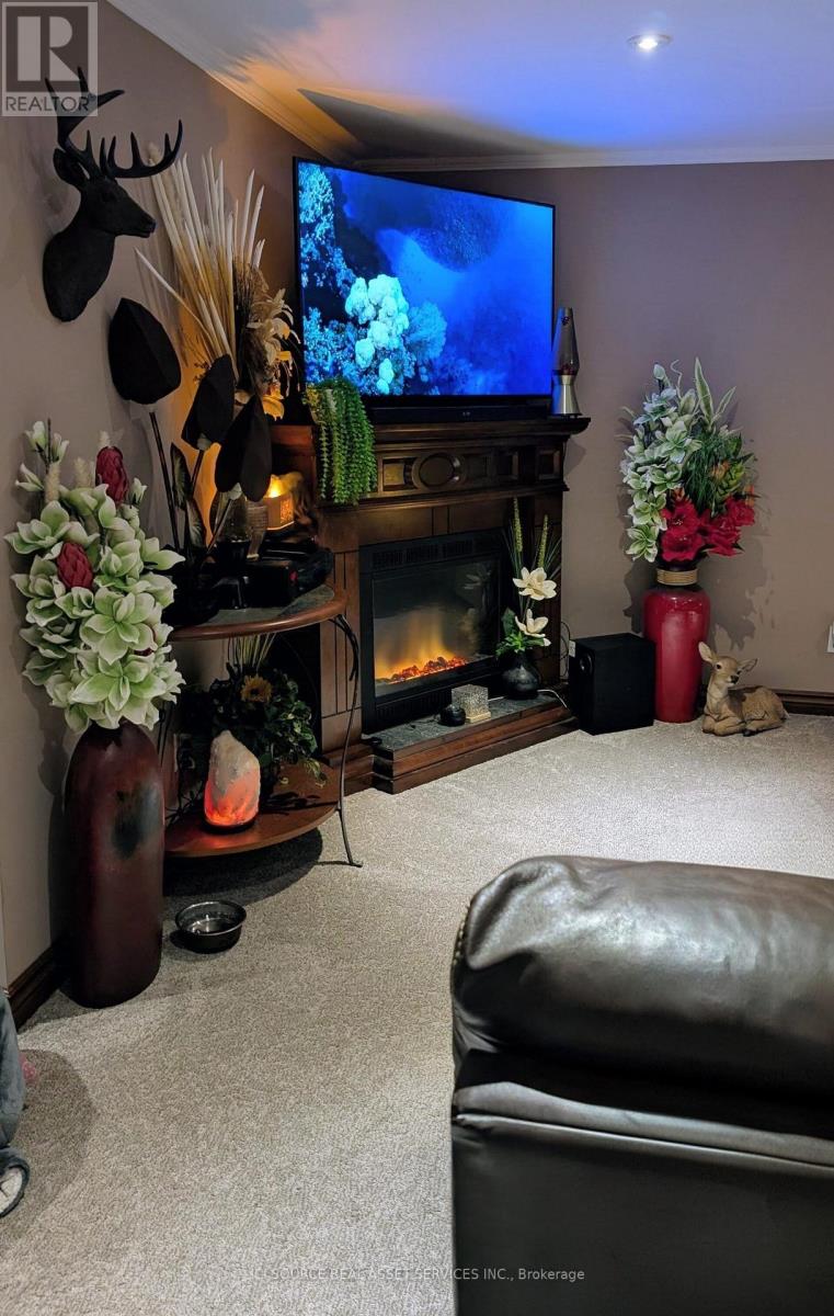 22 MCINTOSH AVENUE - Image 18