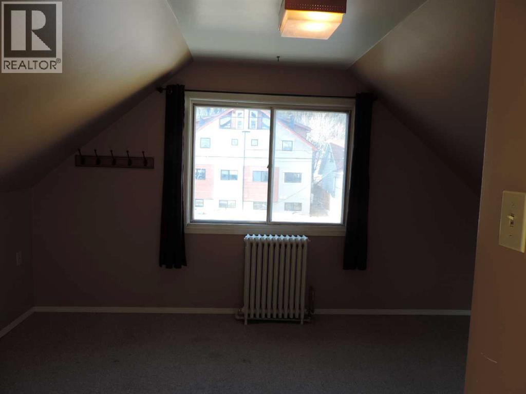 208 Patricia Street - Photo 12