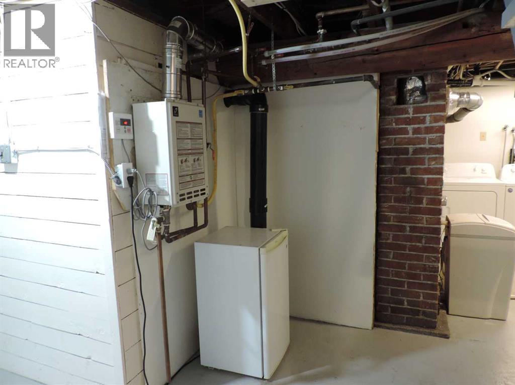 208 Patricia Street - Photo 7