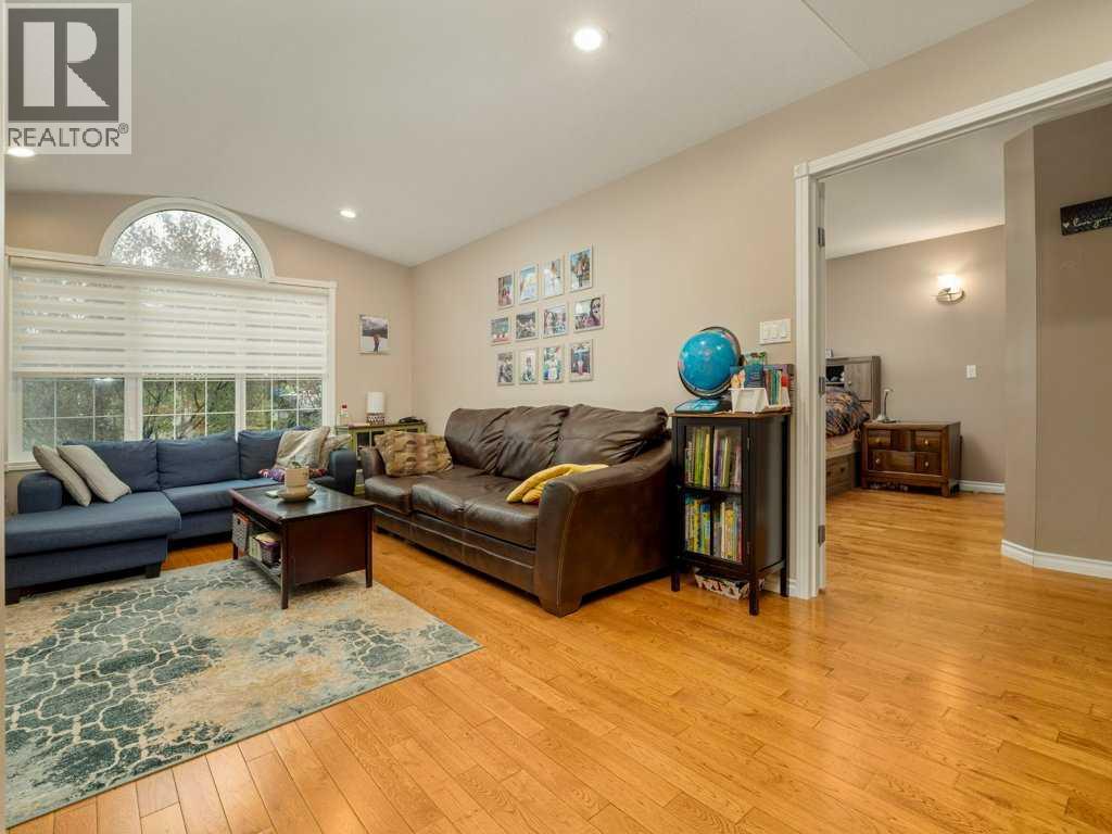 11602 19 Avenue - Photo 16