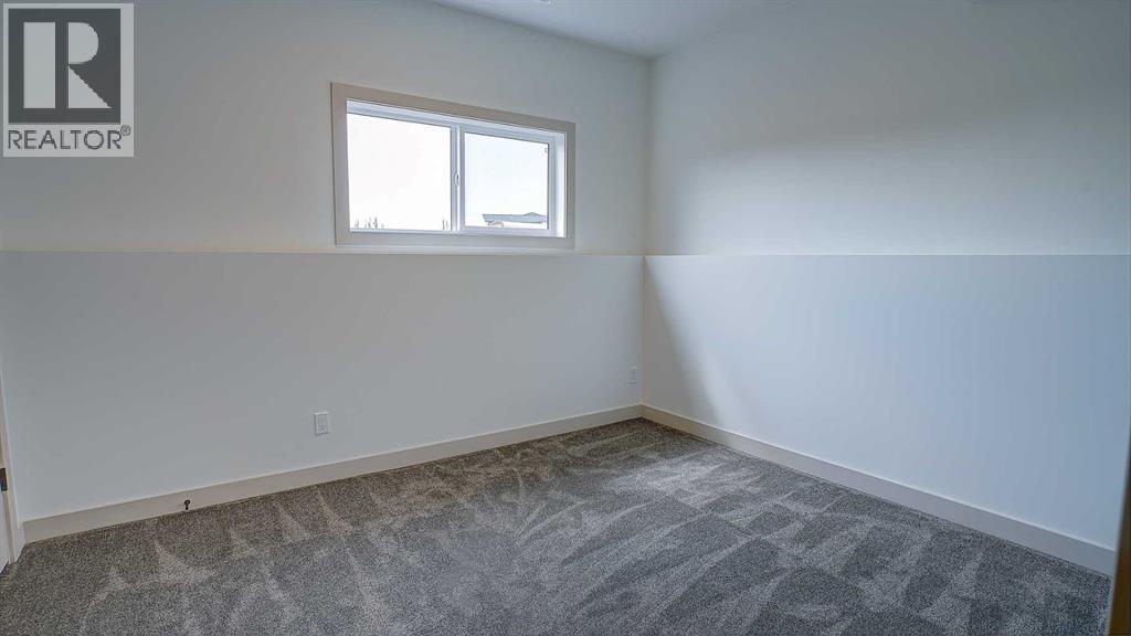 19 Ian Way - Photo 22