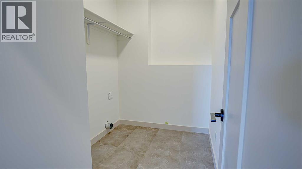 19 Ian Way - Photo 23