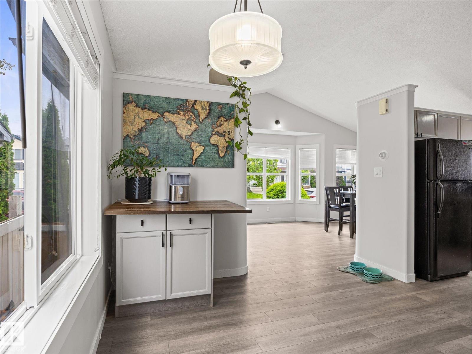 2916 31 Street NW - Photo 10