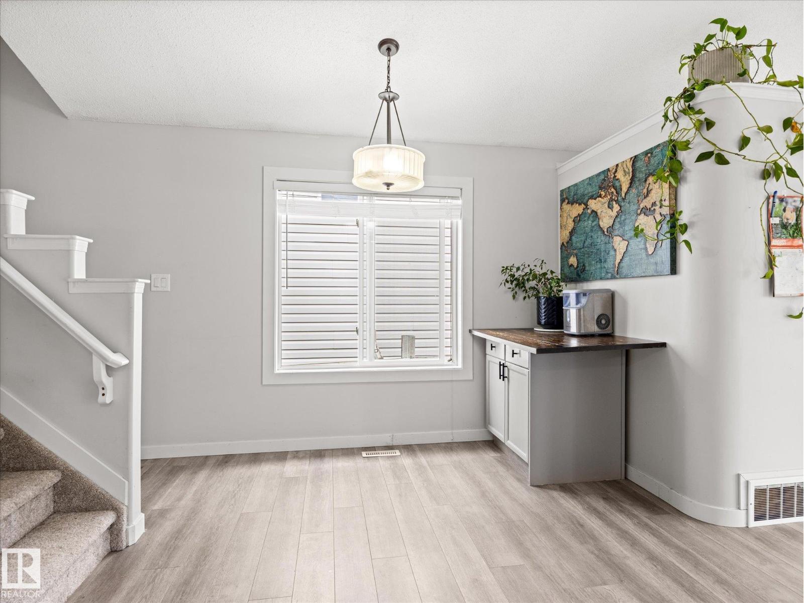 2916 31 Street NW - Photo 9