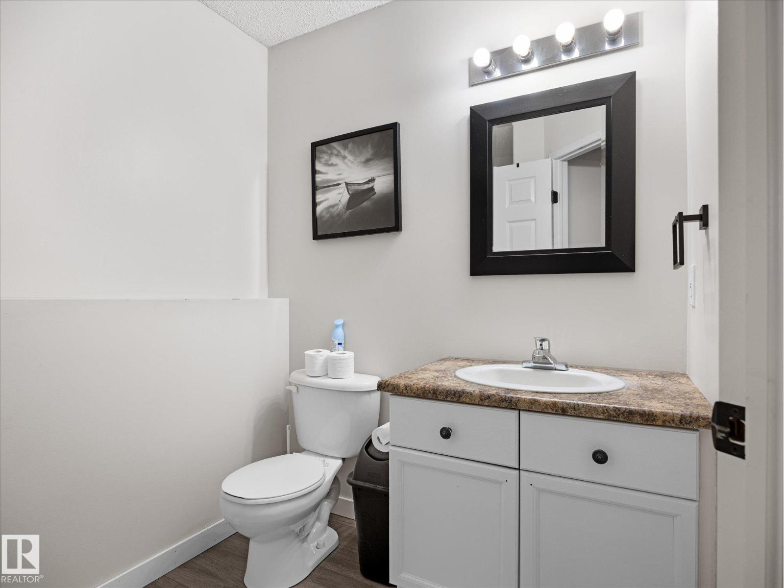 2916 31 Street NW - Photo 14