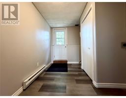 7 Castlewood Drive thumbnail 15
