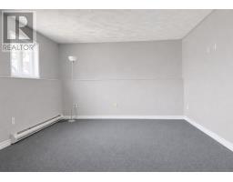 7 Castlewood Drive thumbnail 17