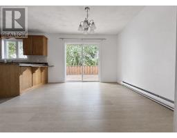 7 Castlewood Drive thumbnail 5