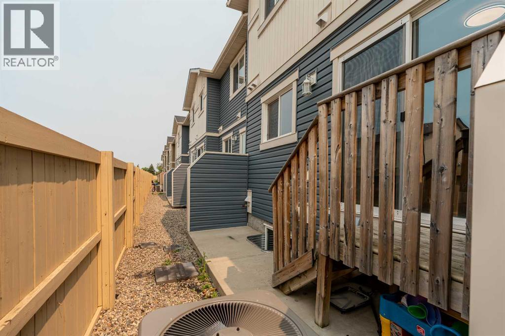 237 Silkstone Road West - Photo 27