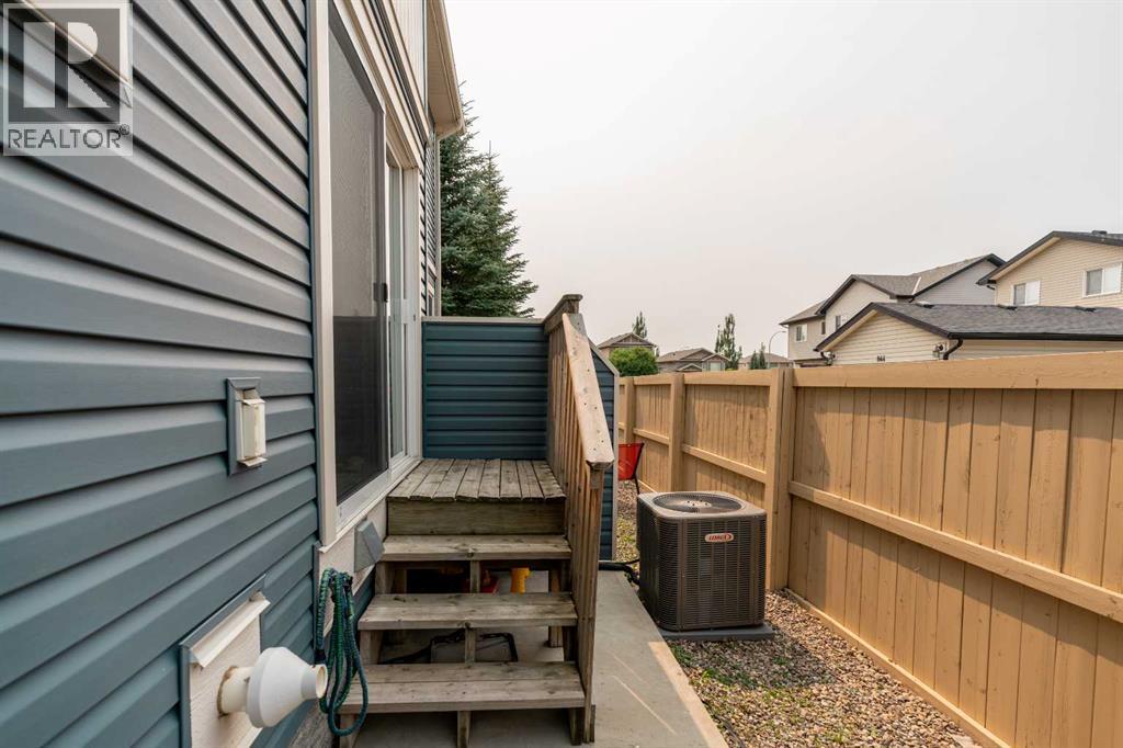 237 Silkstone Road West - Photo 28