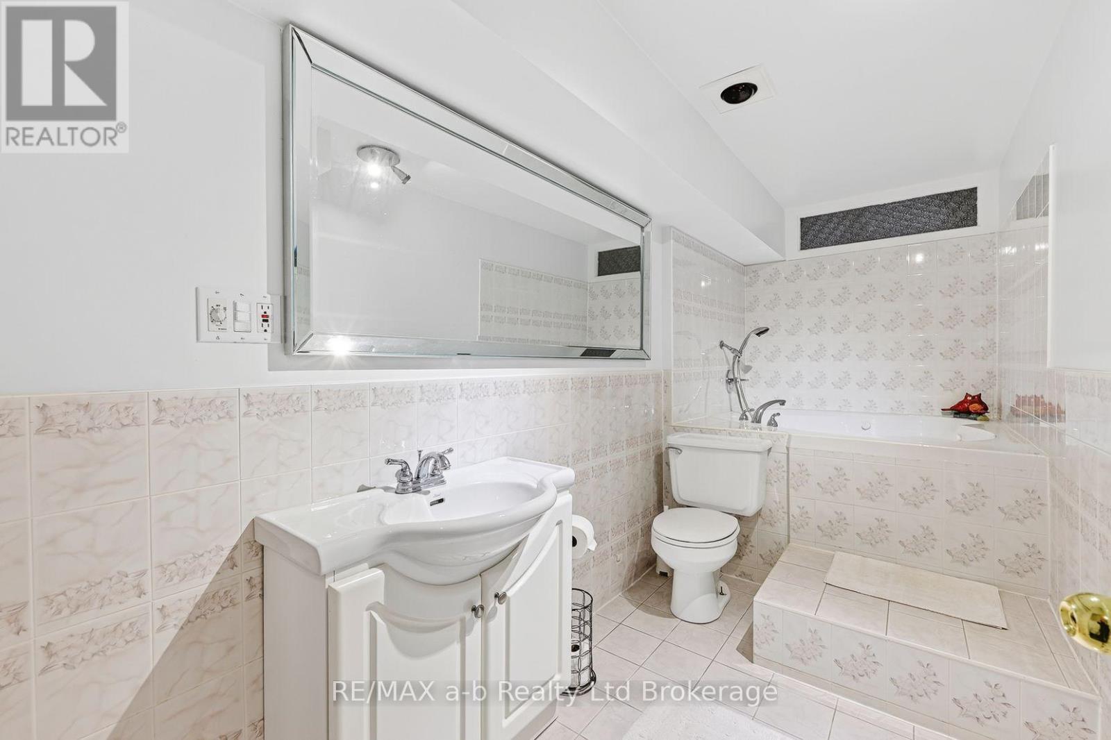 72 INDIAN ROAD - Image 42
