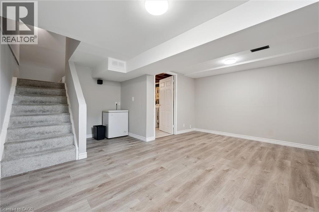 #2 750 ERINBROOK Drive - Image 24