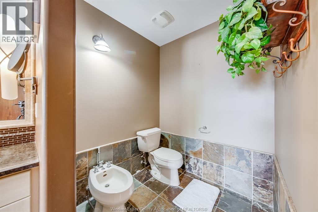 2990 NORMANDY STREET - Image 26