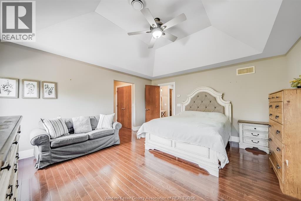 2990 NORMANDY STREET - Image 28