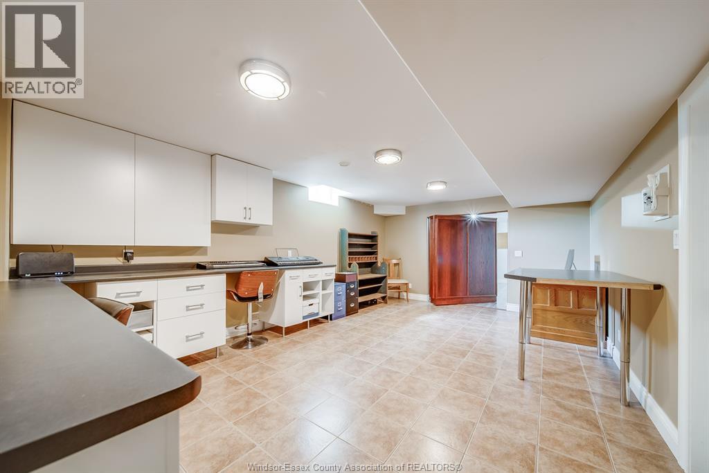 2990 NORMANDY STREET - Image 35