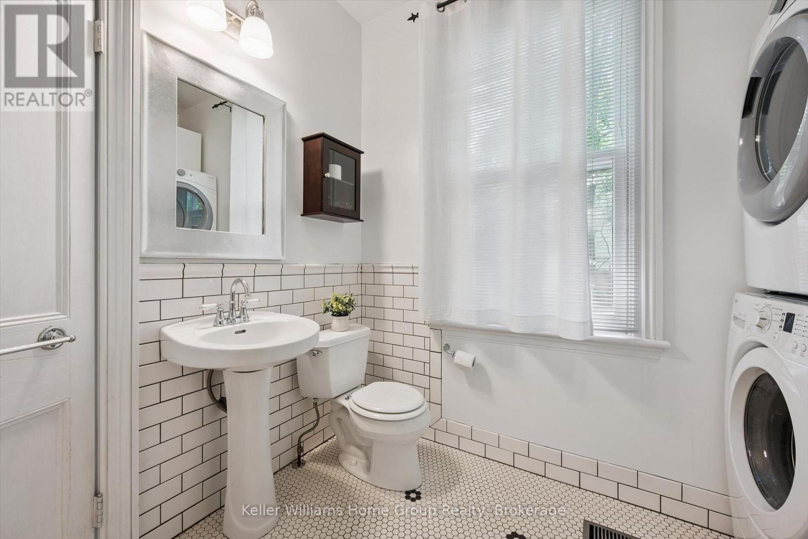 129 SUFFOLK STREET W - Image 22