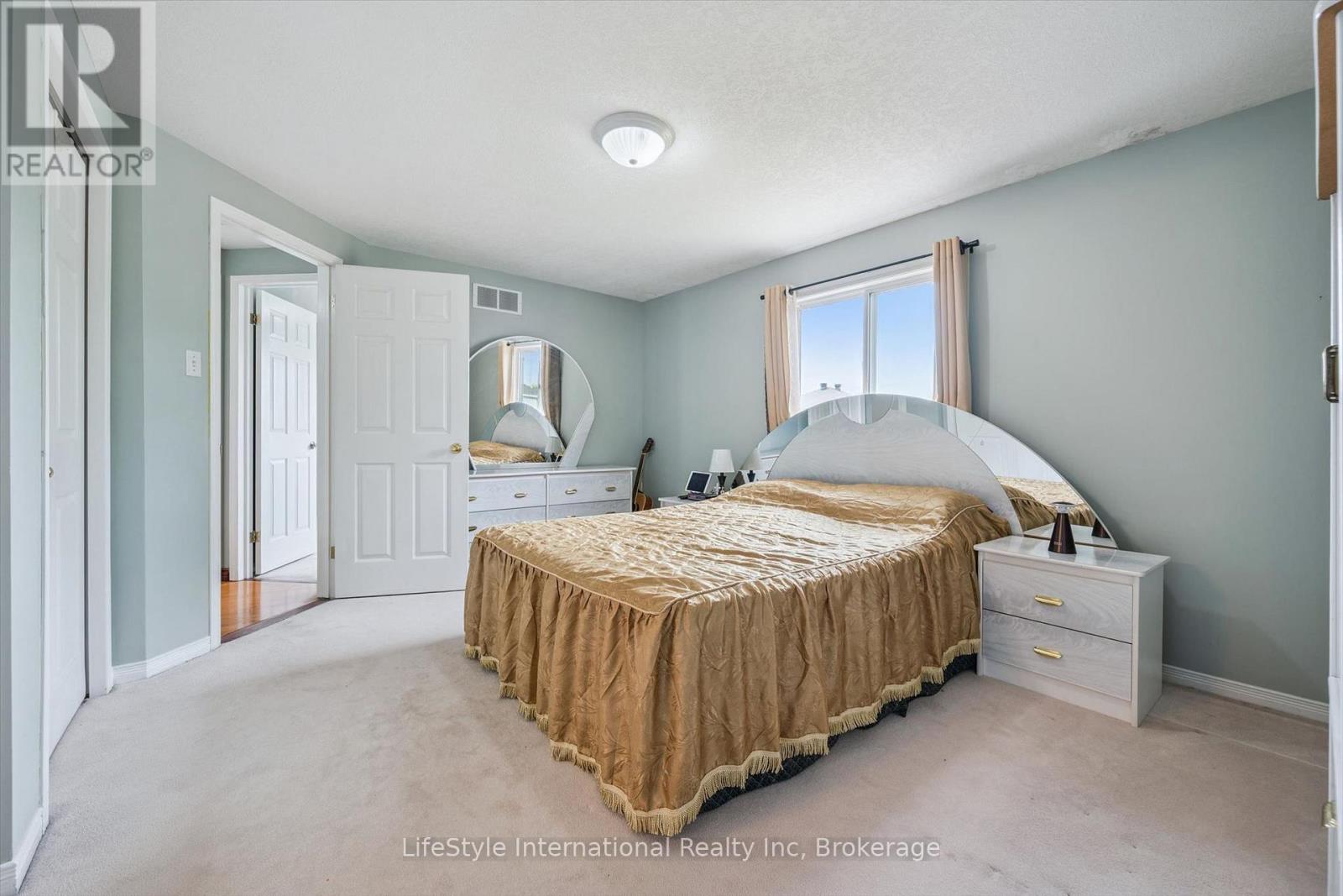 193 DEERPATH DRIVE - 28