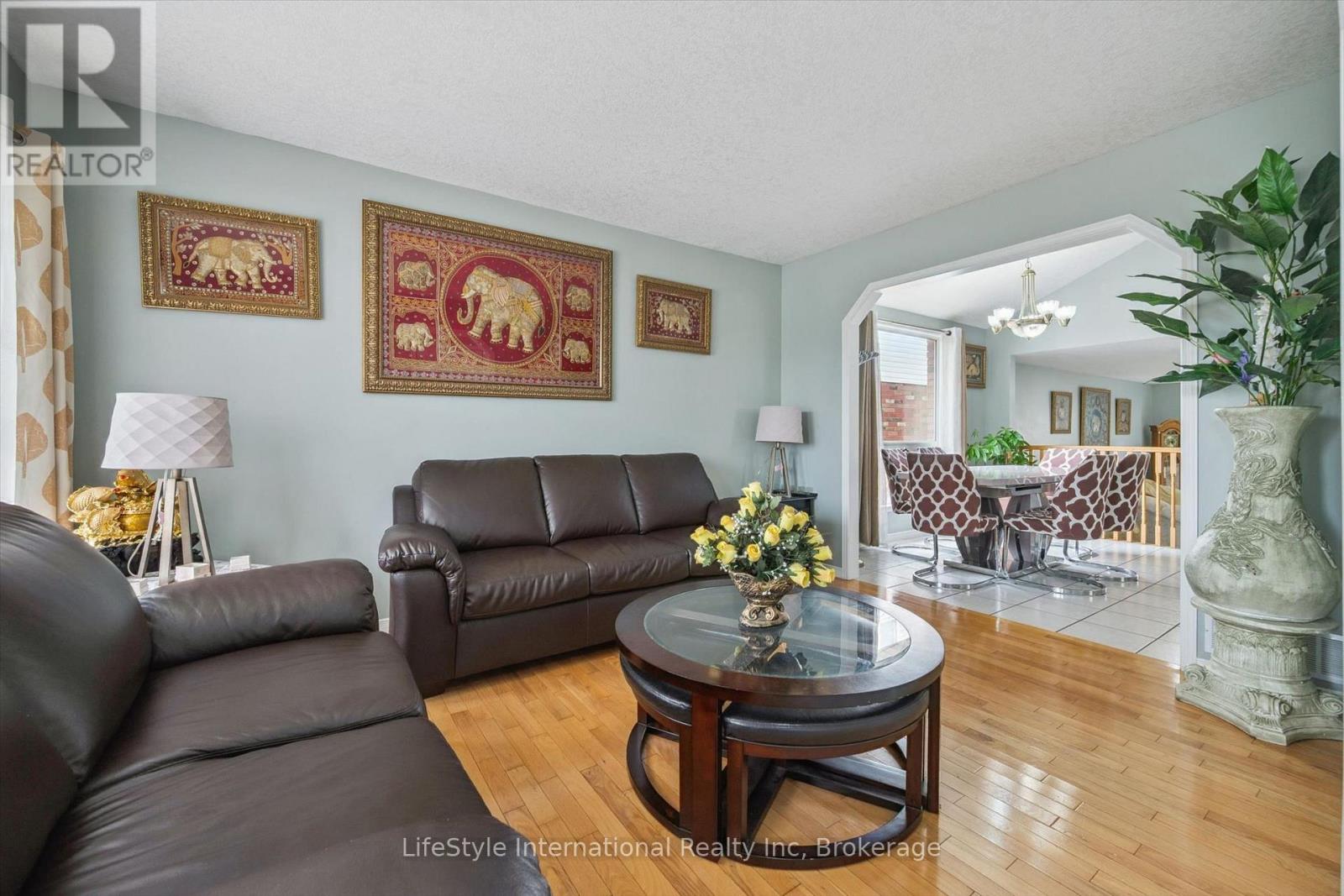 193 DEERPATH DRIVE - 8