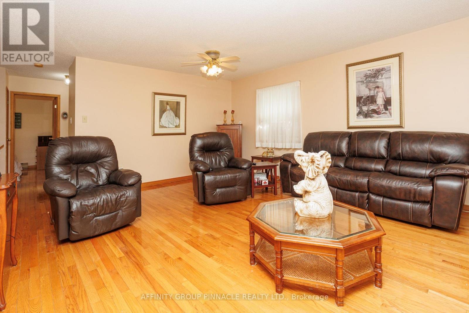 48 KENNEDY DRIVE - Image 13