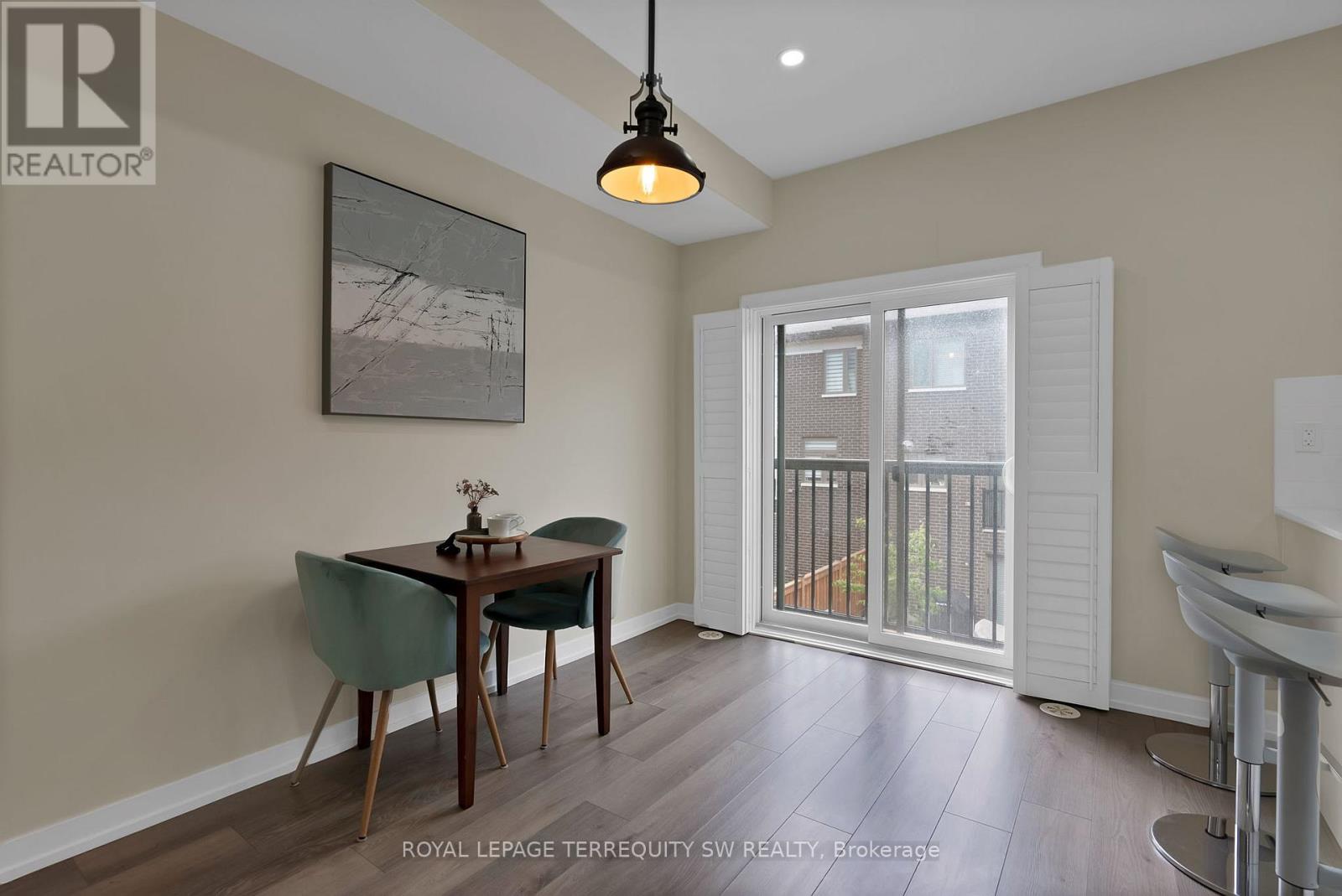 #603 250 FINCH AVENUE - 17