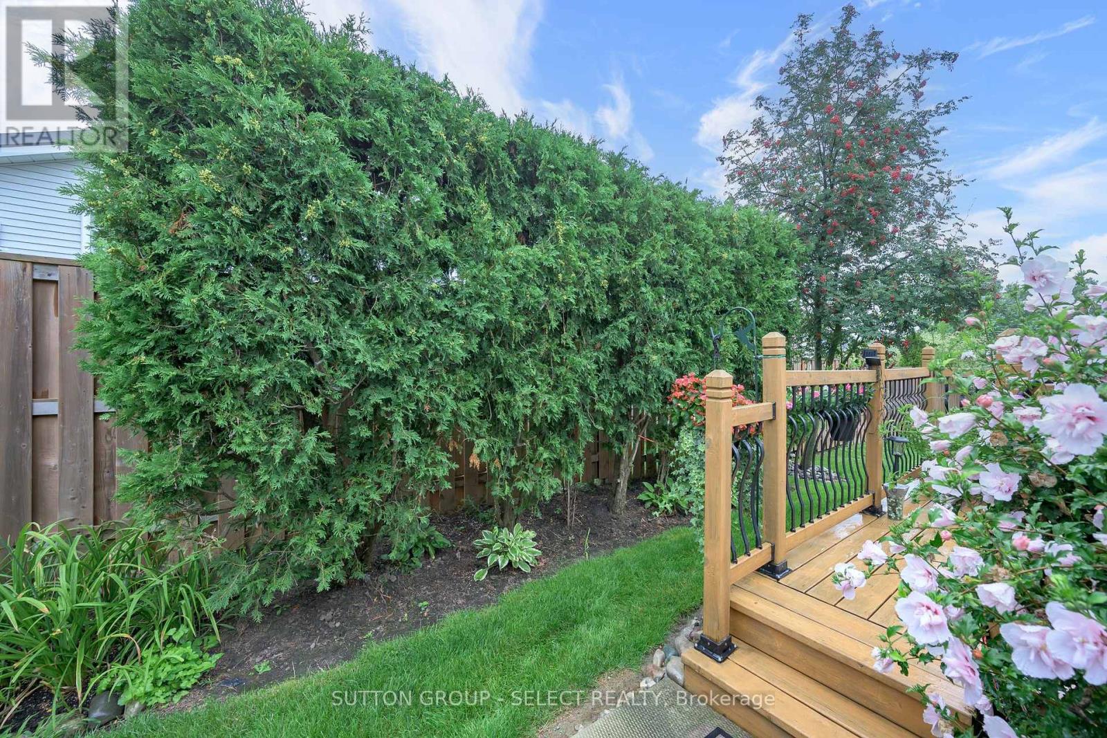 #22 861 SHELBORNE STREET - 11