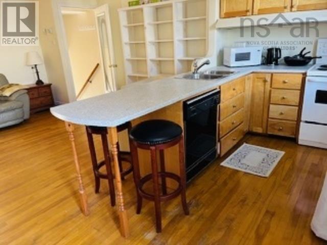 Property 13 of 22 of 2167-2175 Windsor Street