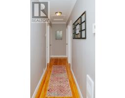 5 Alcock Crescent thumbnail 15