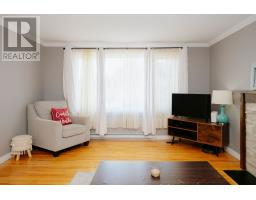 5 Alcock Crescent thumbnail 4