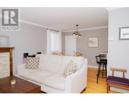 5 Alcock Crescent thumbnail 6