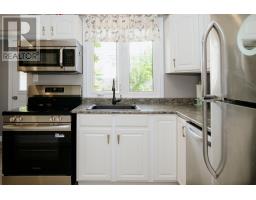 5 Alcock Crescent thumbnail 9