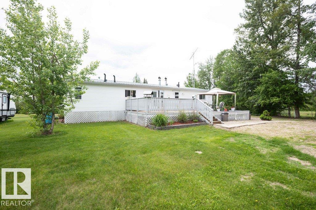 4903A 47 Avenue - Photo 16