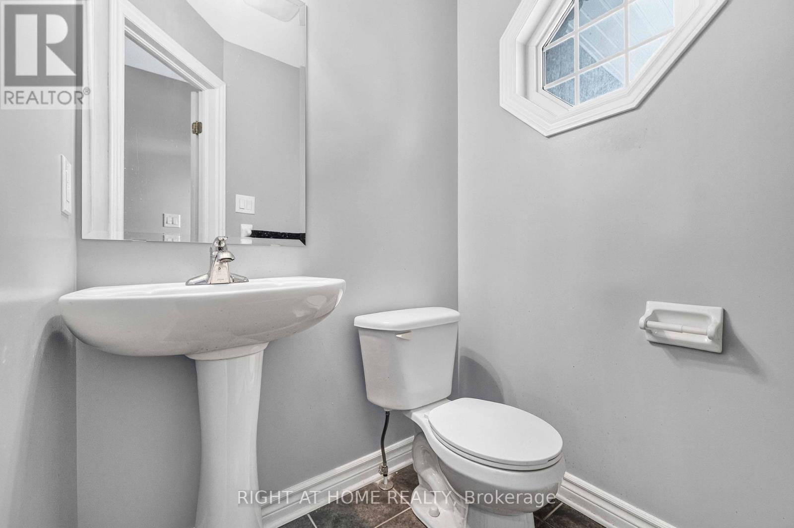 3 Bed, 3 Bath House for Sale in Ottawa – 490 BARRICK HILL ROAD, Ottawa – MLS# X13675034 - Image 13