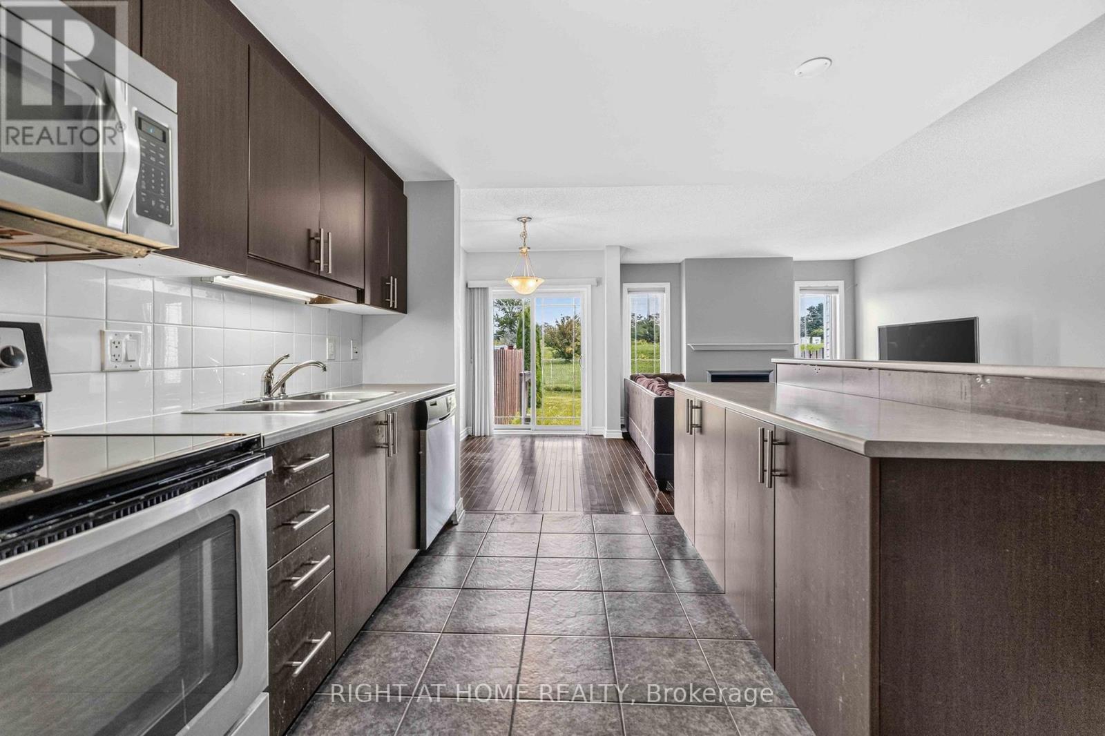 3 Bed, 3 Bath House for Sale in Ottawa – 490 BARRICK HILL ROAD, Ottawa – MLS# X13675034 - Image 8