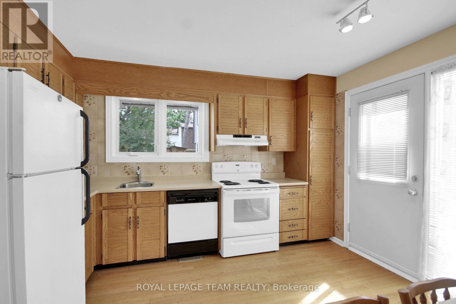 4 Bed, 1 Bath House for Sale in Ottawa – 51 – 3240 SOUTHGATE ROAD, Ottawa – MLS# X13675168 - Image 13