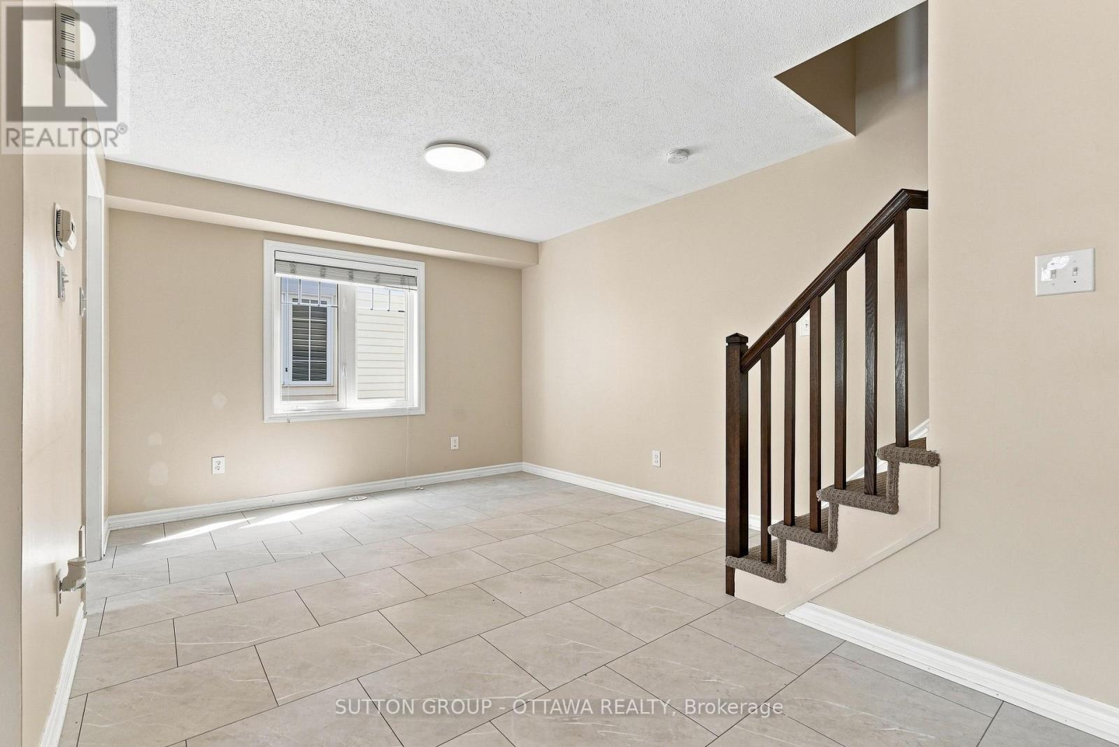 3 Bed, 2 Bath House for Rent in Ottawa – 2621 BAYNES SOUND WAY, Ottawa – MLS# X13675288 - Image 10