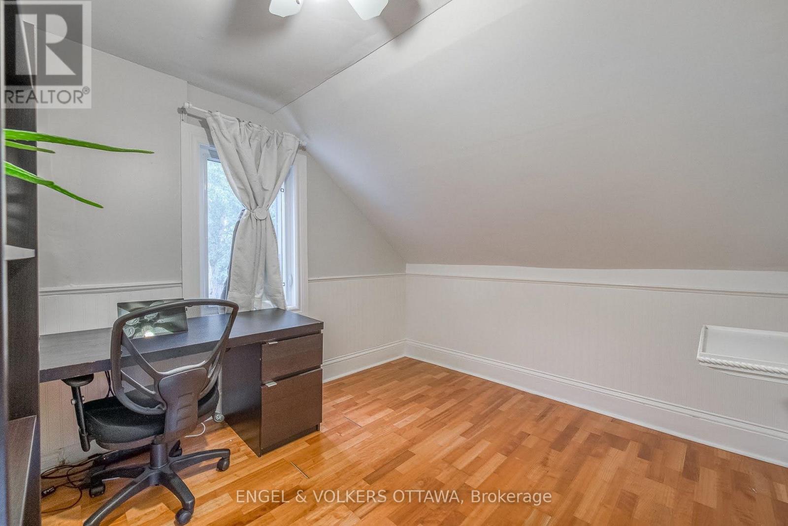 3 Bed, 1 Bath House for Sale in Ottawa – 379 MADISON AVENUE, Ottawa – MLS# X13675294 - Image 16