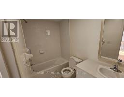 Upper - 9430 Bayview Avenue, Richmond Hill, ON L4C5G9 Photo 11