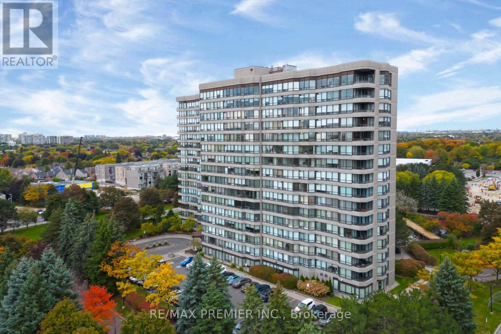 Listing photo of 1614 - 7440 BATHURST STREET