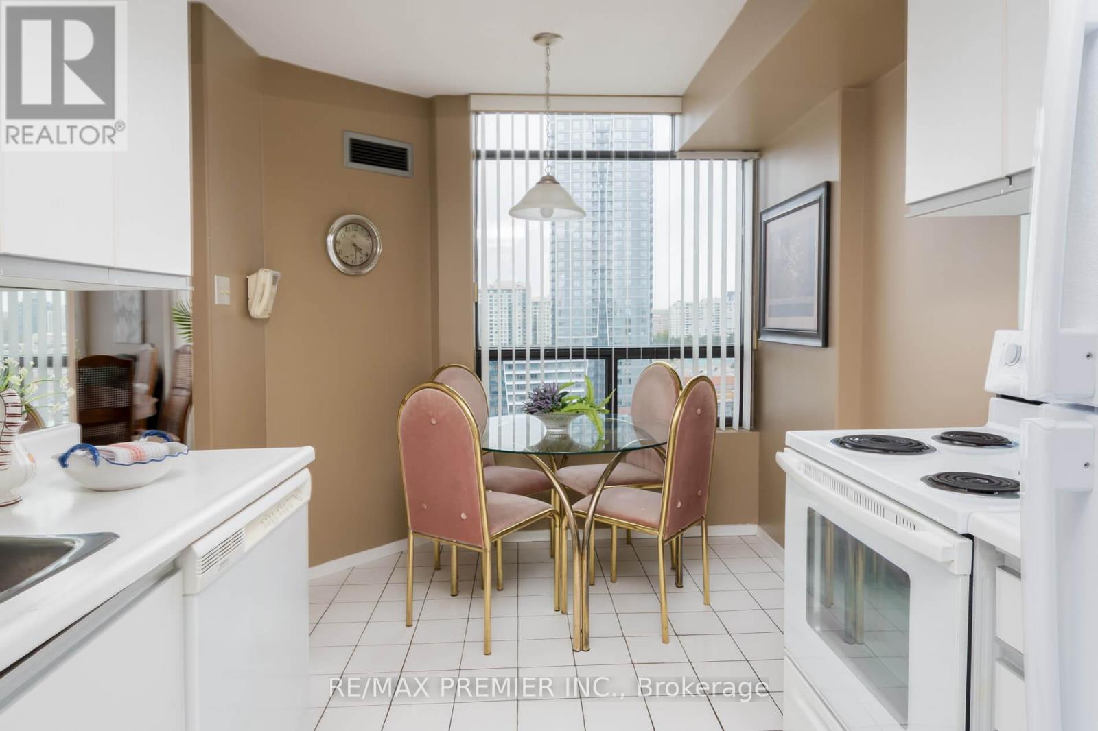 #1614 7440 BATHURST STREET - 15