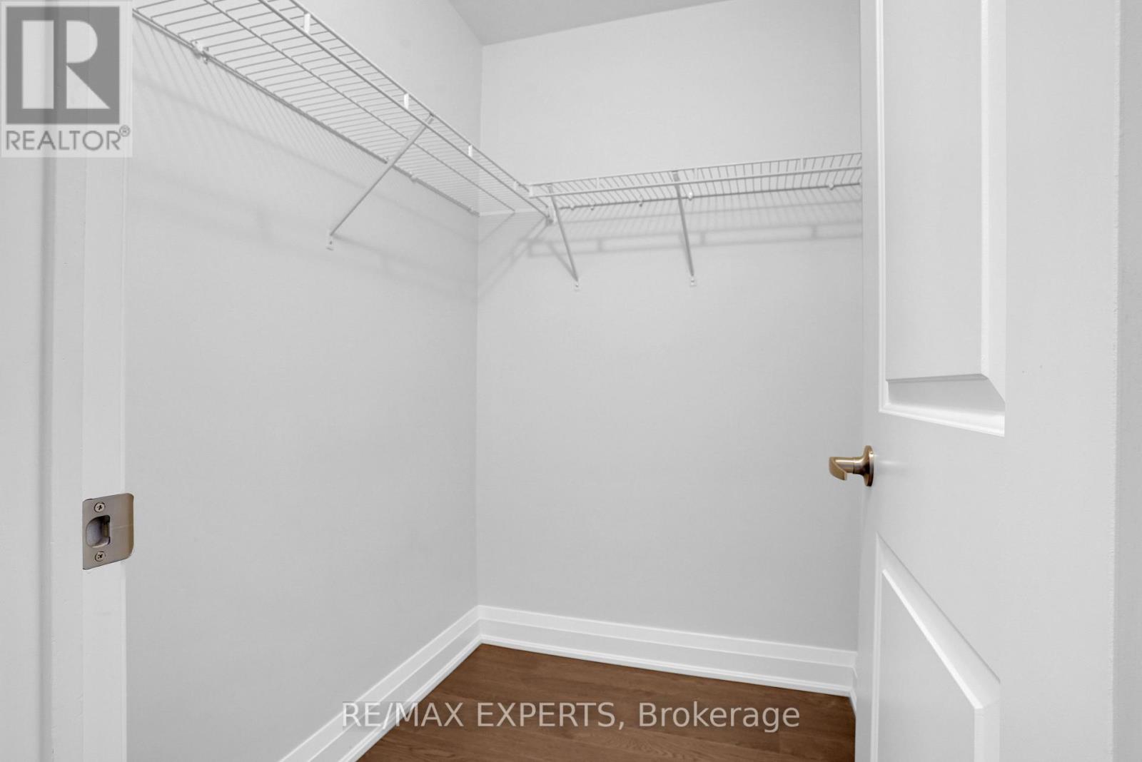#208 24 WOODSTREAM BOULEVARD - 24