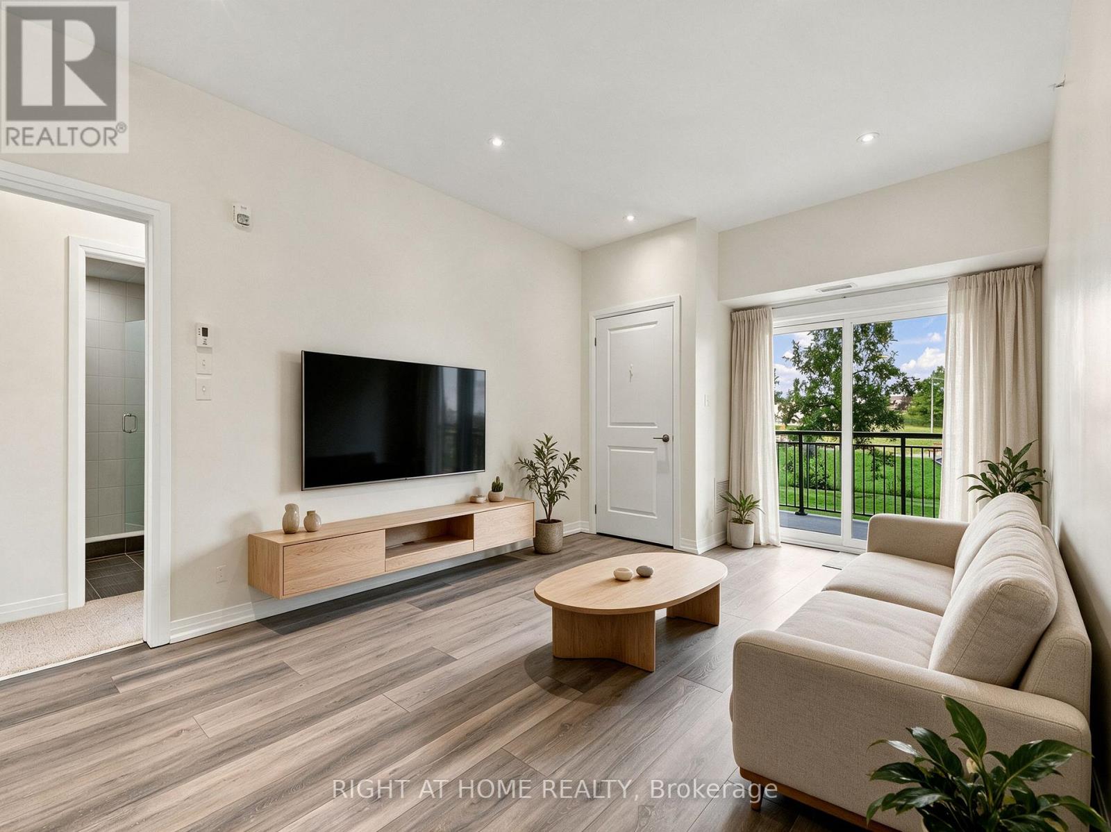 ##106 299 CUNDLES ROAD E - Image 17