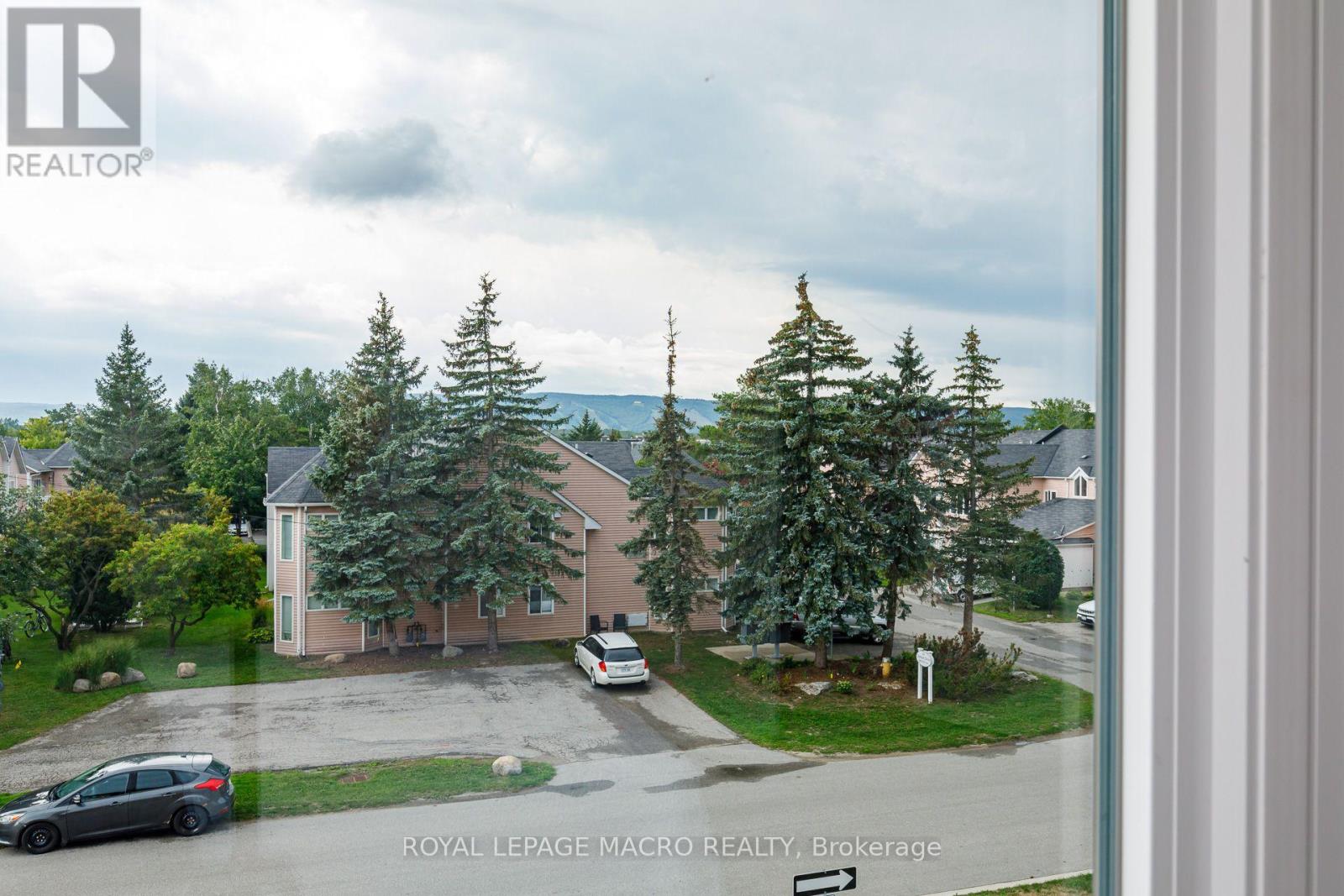 #1 33 DAWSON DRIVE - 29