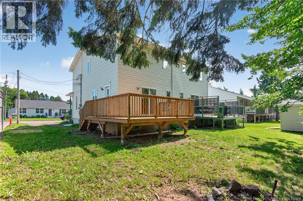 32 Milroth Avenue - 27