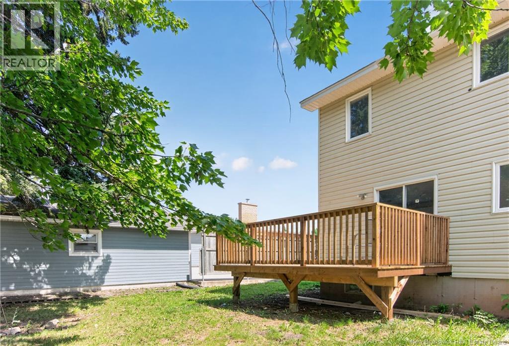 32 Milroth Avenue - 29